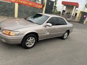 Cần bán lại xe Toyota Camry sản xuất năm 2002, giá ưu đãi