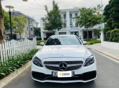 Cần bán xe C300 AMG model 2017 đk 2016 màu trắng