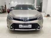 Bán xe Toyota Camry 2.0E model 2018, xe gia đình, sử dụng kỹ và bảo hành chính hãng