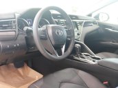 Bán xe Toyota Camry 2.0Q đời 2020, màu trắng