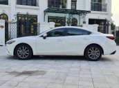 Cần bán Mazda 6 đời 2018, màu trắng như mới 