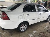 Cần bán xe Chevrolet Aveo đời 2013, màu trắng