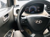 Bán Hyundai Grand i10 năm 2015, màu bạc, nhập khẩu nguyên chiếc số sàn bản đủ