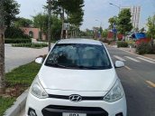 Chính chủ bán Hyundai Grand i10 2015, màu trắng, nhập khẩu