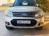 Bán Ford Everest năm 2015, màu vàng còn mới, giá 515tr