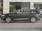 Cần bán gấp Audi Q7 năm sản xuất 2016, màu đen, nhập khẩu còn mới