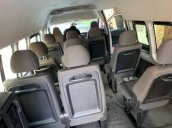 Cần bán lại xe Toyota Hiace năm 2016, màu bạc còn mới