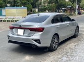 Bán Kia Cerato năm sản xuất 2020, màu bạc còn mới