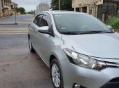 Cần bán lại xe Toyota Vios đời 2017, màu bạc còn mới