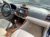 Cần bán lại xe Toyota Camry năm 2003, số sàn, giá 248tr