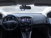 Bán xe Ford Focus năm 2017, màu trắng