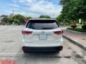 Cần bán gấp Toyota Highlander đời 2015, màu trắng còn mới