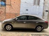 Bán xe Nissan Sunny đời 2014, màu xám còn mới