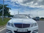 Bán xe Mercedes E250 năm 2010, màu trắng, nhập khẩu nguyên chiếc