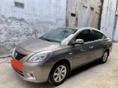 Bán xe Nissan Sunny đời 2014, màu xám còn mới