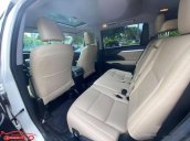 Cần bán gấp Toyota Highlander đời 2015, màu trắng còn mới