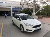 Bán xe Ford Focus năm 2017, màu trắng