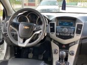 Cần bán gấp Chevrolet Cruze sản xuất 2017 còn mới