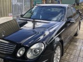 Cần bán gấp Mercedes E class sản xuất năm 2004 còn mới, 220 triệu