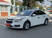 Cần bán gấp Chevrolet Cruze sản xuất 2017 còn mới