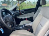 Bán xe Mercedes E250 năm 2010, màu trắng, nhập khẩu nguyên chiếc