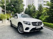 Bán xe Mercedes-Benz GLC300 trắng siêu chất