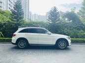 Bán xe Mercedes-Benz GLC300 trắng siêu chất