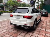 Bán Mercedes GLC 300 4Matic sản xuất năm 2016, màu trắng