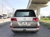 Bán Toyota Land Cruiser năm sản xuất 2015, nhập khẩu nguyên chiếc còn mới