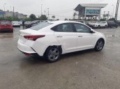 Cần bán xe Hyundai Accent 2021, màu trắng, giá tốt