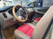 Bán Toyota Innova sản xuất 2014, màu vàng, giá 315tr