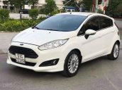 Cần bán lại xe Ford Fiesta sản xuất 2016, màu trắng còn mới