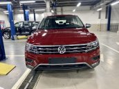 Tiguan Luxury S đỏ đô - SUV 7 chỗ nhập khẩu - dẫn động 4motion. Dành cho khách hàng yêu thích sự hoàn hảo