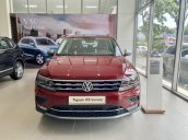 Tiguan Luxury màu đỏ đô hợp cho khách hàng mệnh hỏa thổ - Khuyến mãi khủng cuối năm xe nhập khẩu số lượng có hạn