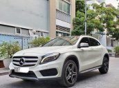 Bán nhanh chiếc Mercedes GLA250 4Matic đời 2016 giá tốt