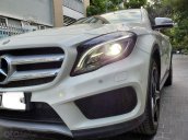 Bán nhanh chiếc Mercedes GLA250 4Matic đời 2016 giá tốt