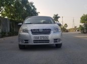 Bán gấp chiếc Hyundai Gentra đời 2010, xe giá thấp, động cơ ổn định