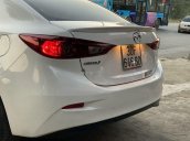 Bán Mazda 3 năm sản xuất 2017, màu trắng