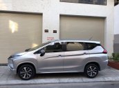 Bán ô tô Mitsubishi Xpander 2019, màu bạc còn mới, giá 560tr