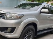 Cần bán xe Toyota Fortuner V 2.7 AT 4×2 sản xuất năm 2013, màu bạc  