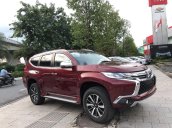 Cần bán Mitsubishi Pajero Sport năm sản xuất 2019, màu đỏ, nhập khẩu 