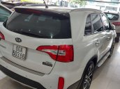 Bán ô tô Kia Sorento sản xuất 2018, màu trắng