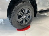 Toyota Tân cảng bán Toyota hilux 2021 máy dầu số tự độn - nhiều ưu đãi lớn tri ân khách hàng cuối năm