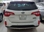 Bán ô tô Kia Sorento sản xuất 2018, màu trắng