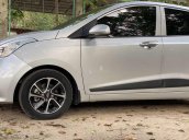 Chính chủ bán lại xe Hyundai Grand i10 đời 2018, màu bạc