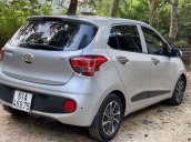 Chính chủ bán lại xe Hyundai Grand i10 đời 2018, màu bạc