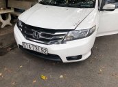 Gia đình bán xe Honda City 2013, màu trắng