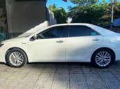 Bán Toyota Camry năm sản xuất 2017, màu trắng như mới 