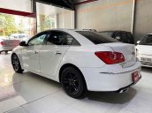 Cần bán lại xe Chevrolet Cruze năm sản xuất 2017, màu trắng