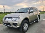 Bán Mitsubishi Pajero 2014 số sàn máy dầu Vàng Kim đẹp